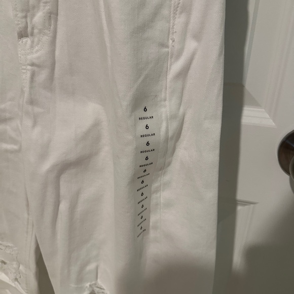 Jeans - Picture 2 of 4